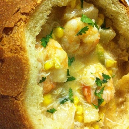 [RECIPE] Seafood Chowder In A Semolina Bread Bowl