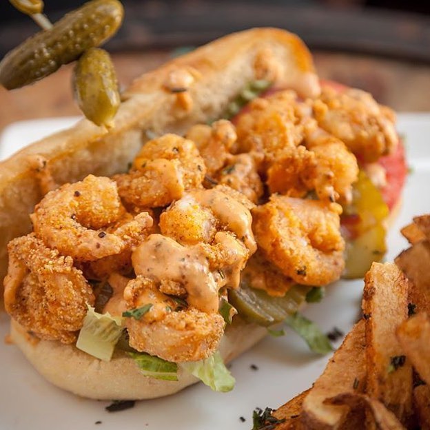 The Shrimp Po’ Boy from @TheAtticOnBroadway has us not only Drooling but also Singing “I’m in LOVEEE with the Po’ Boy