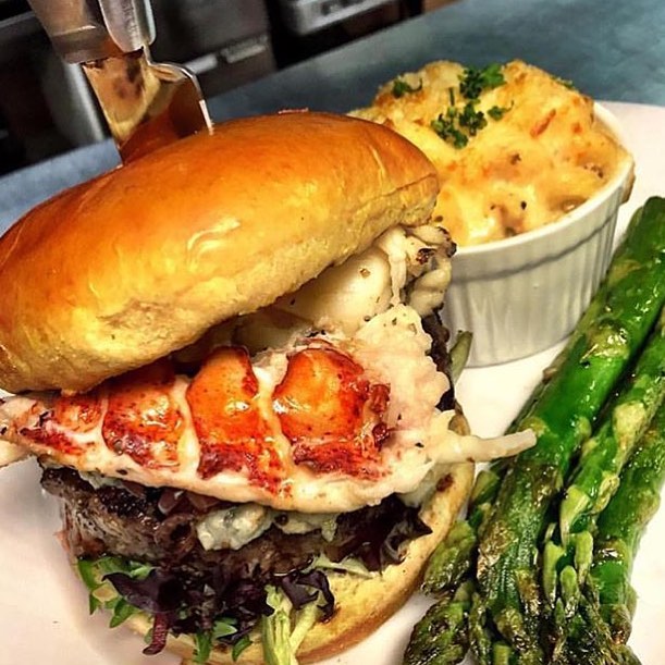Burger and Lobster Lovers Connect at @ShockoeSteakHouse!!