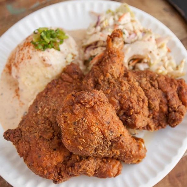 Buttermilk Fried Chicken: two organic avian chicken breasts and a leg served with mama’s slaw, yukon gold mashed potatoes and their signature Southern gravy!! 😜😍