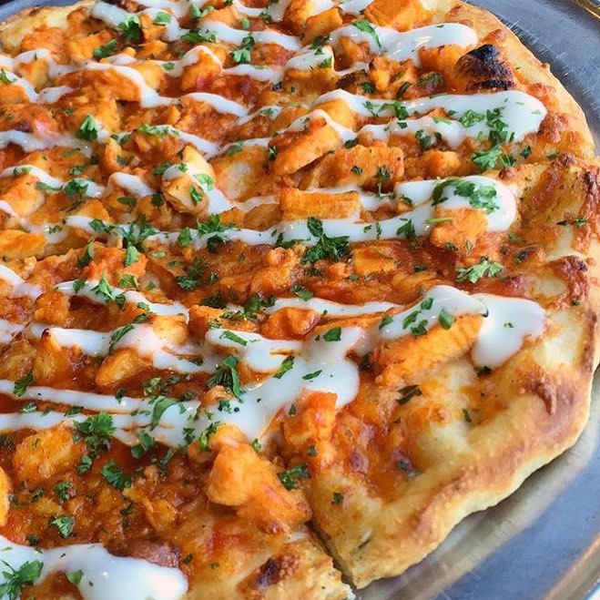 So when was the last time you had  Buffalo Chicken Pizza drizzled with Ranch and Parsley? Best bet is to get it done right at @rosecitypizza tell them