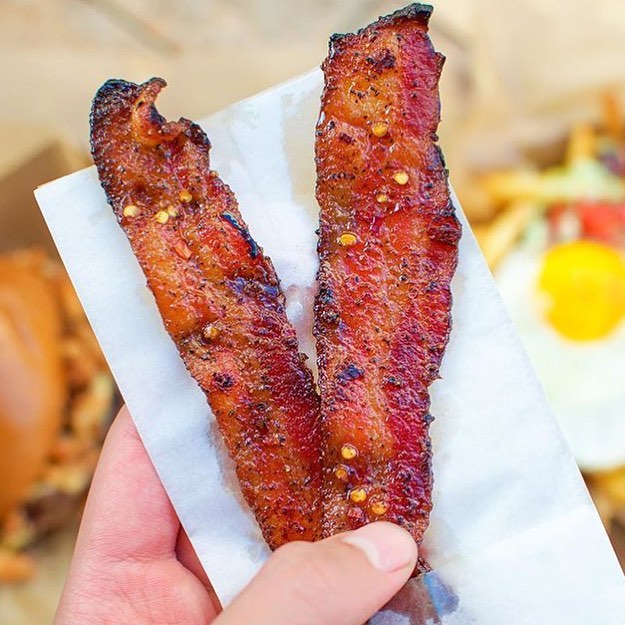 Candied Bacon!! The Best Of Both Worlds!! 😍🍭🐷 | 📸: @HealthNutLife | 😳😜😳
