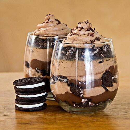 Chocolate Cookies N’ Cream Parfaits