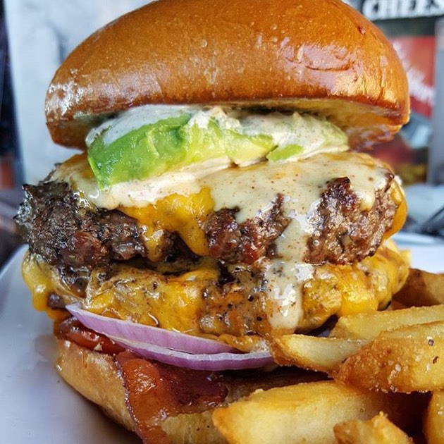 Our guy @Quake89 is surely someone to watch out for. Pushing the envelope in the Burger Game!! Like this Double with cheddar cheese, bacon, avocado and onions for example. Yeah it’s #YouGottaEatThis Approved!! It’s ok if your Drooling we understand!! #😍 #💣 #🍔