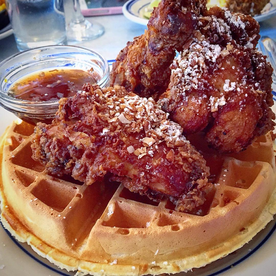 happy saturday… @cy_eats here today and im ready to brunch! @misslilys’ fried chicken 🍗 & waffle is gettin in my belly asap. congrats to @cheffowles who just won Chopped on the @foodnetwork!