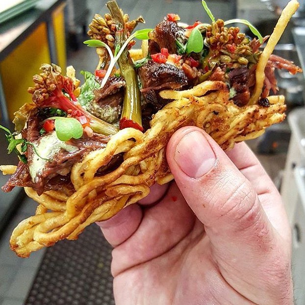 Ramen Taco!! 😍🌮🍜short ribs, pickled chinese broccoli, jalapeno sauce!! Our friend @ChefMarcMarrone back at it again!!